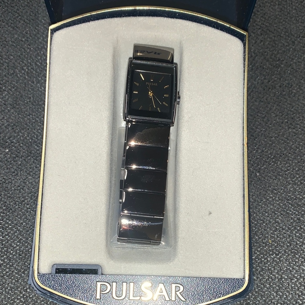 Pulsar Women’s Sleek Black Watch